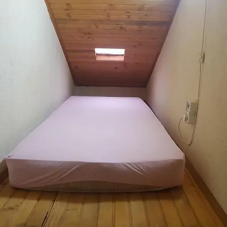 بيت للعطل Winter House In Noah's Ark