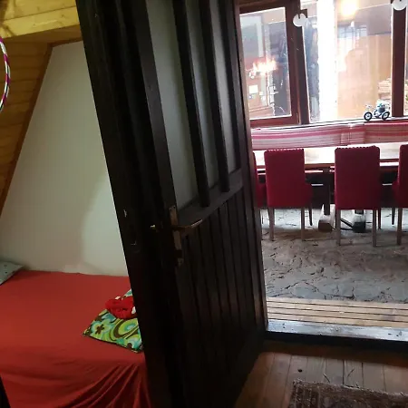 Winter House In Noah's Ark بيت للعطل