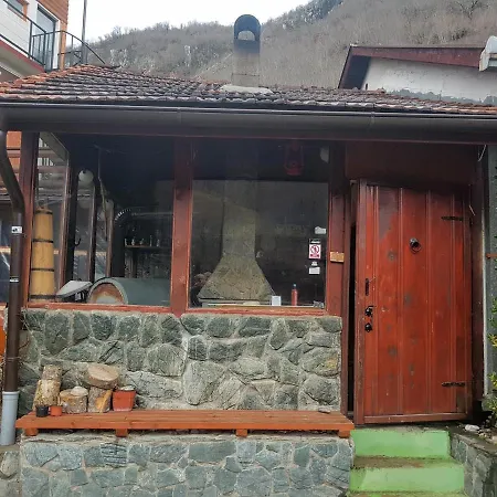 Winter House In Noah's Ark Konjic